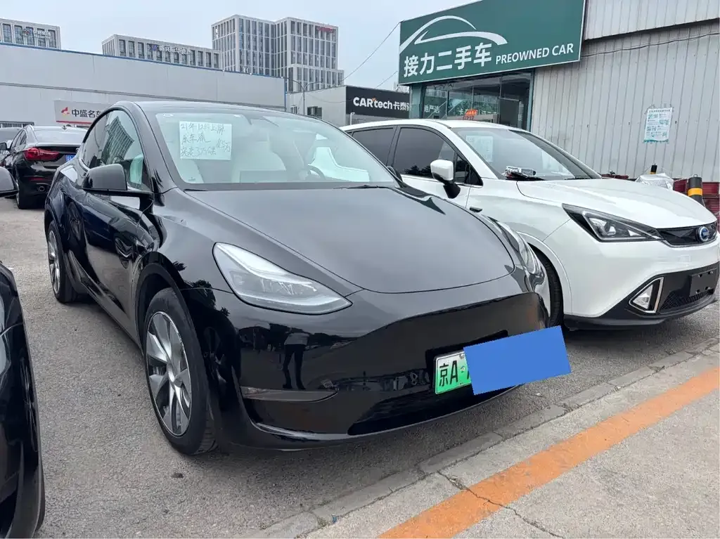 Tesla Model Y — фото 4