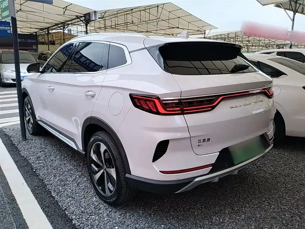 BYD PLUS New Energy — фото 4