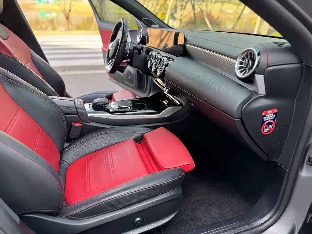 Mercedes-Benz A-Class AMG — фото 3