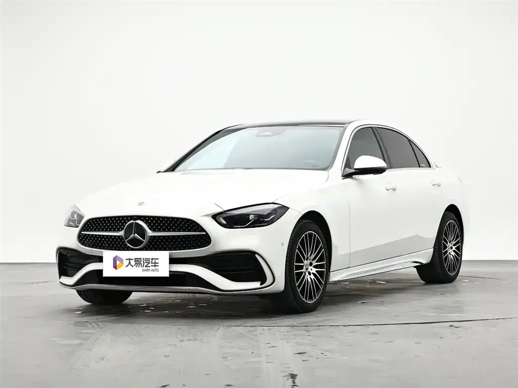 Mercedes-Benz C-Class — фото 1