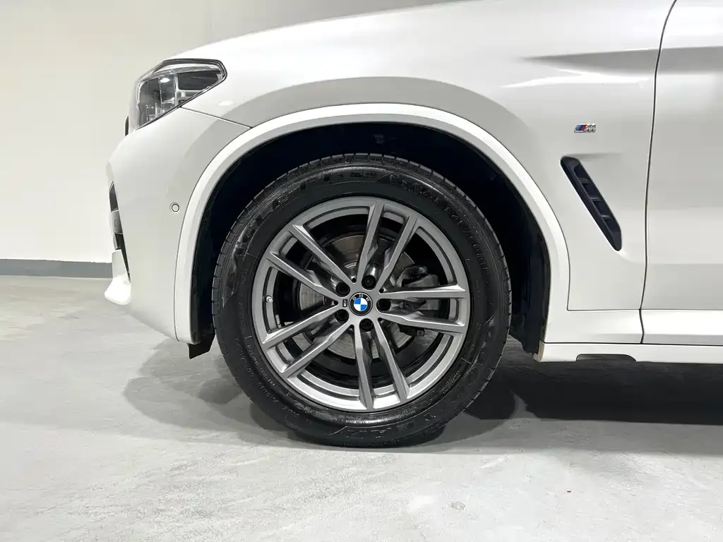 BMW X3 — фото 10