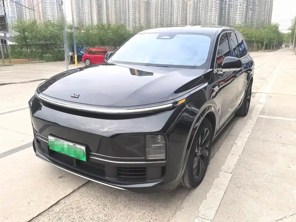 Li Auto L8