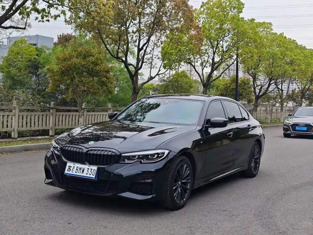 BMW 3 Series — фото 1