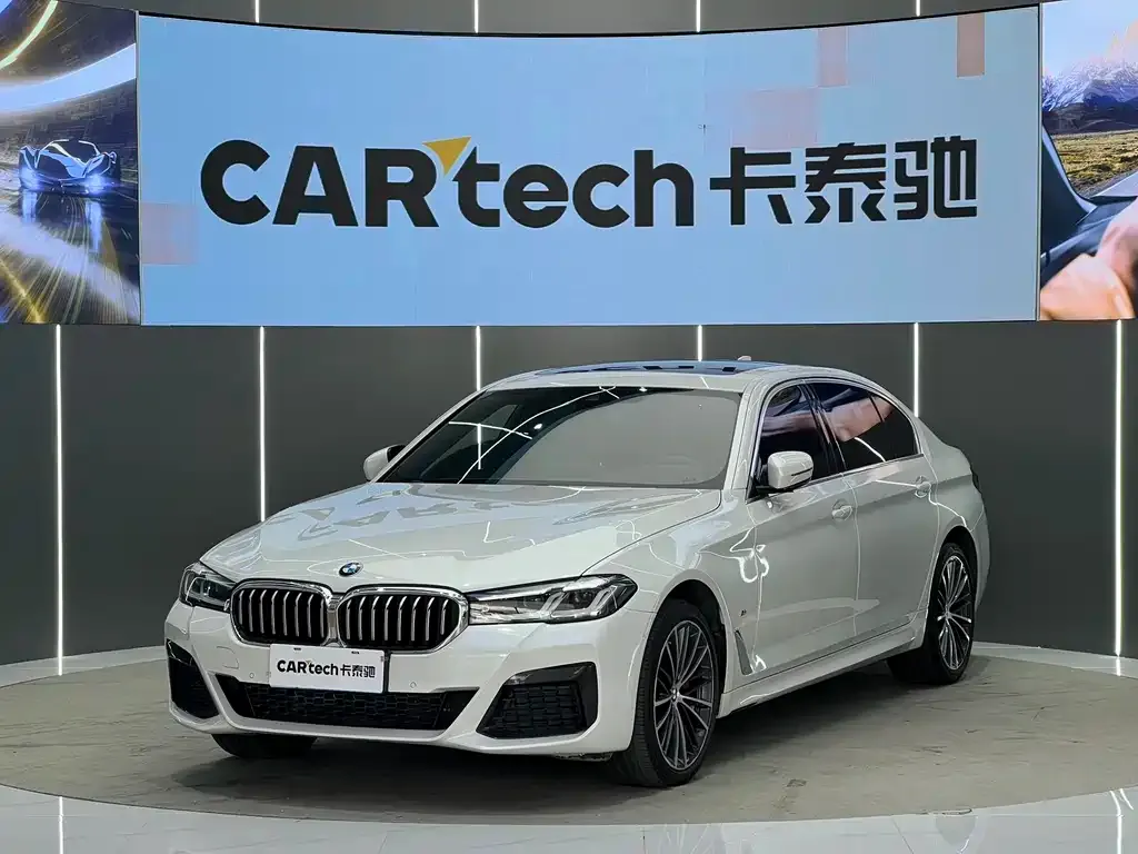 BMW 5 Series — фото 1
