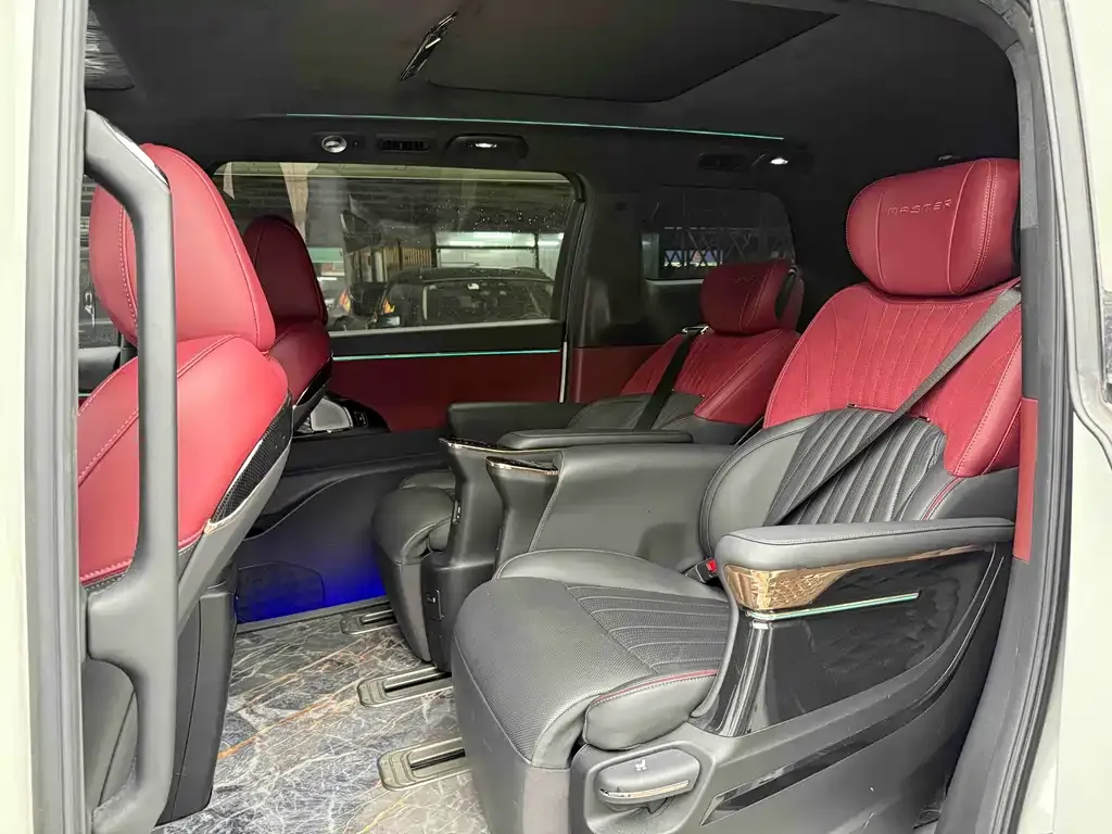 GAC Motor Trumpchi M8 — фото 4
