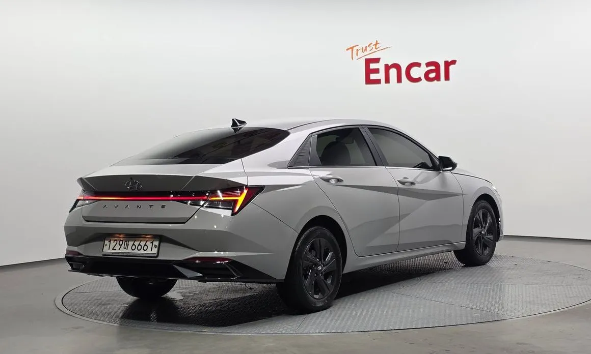 Hyundai AVANTE — фото 2
