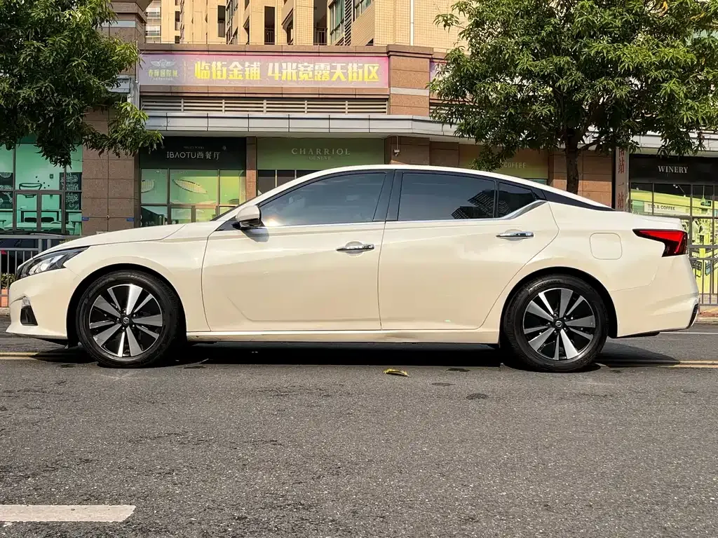 Nissan Teana — фото 8