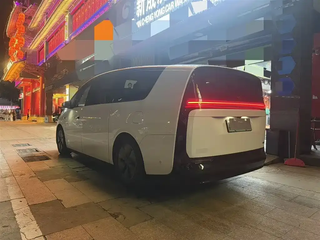 Li Auto MEGA 2024 из CN, фото 4