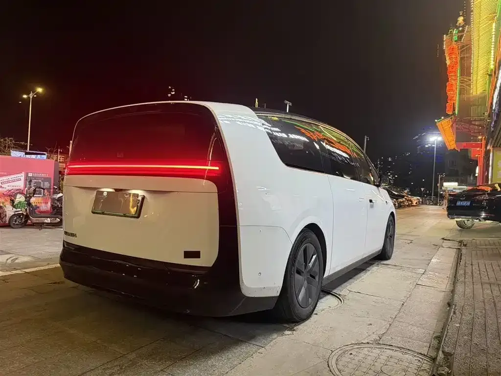 Li Auto MEGA 2024 из CN, фото 7