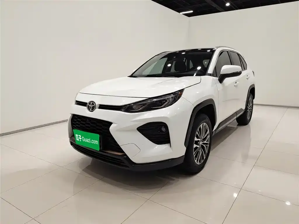 Toyota Wildlander — фото 10