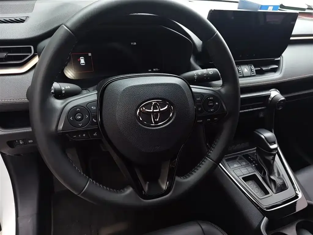 Toyota Wildlander — фото 9