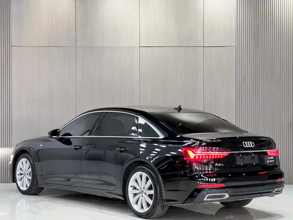 Audi A6L — фото 5