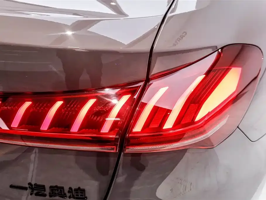Audi A5L — фото 5