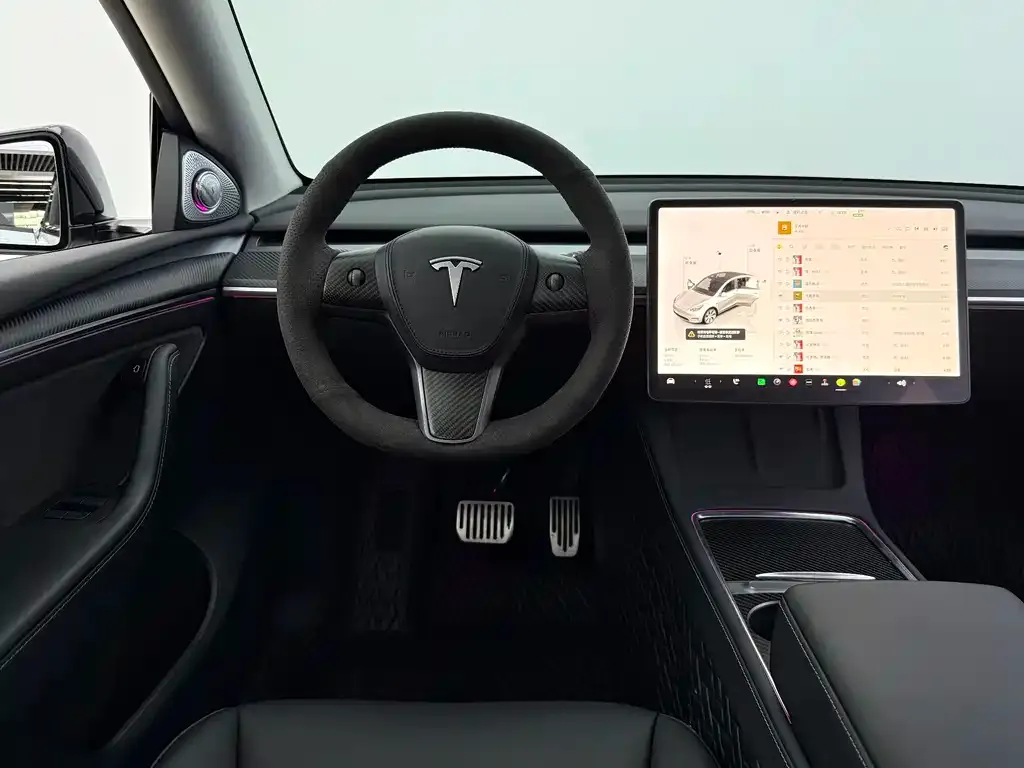 Tesla Model Y — фото 5