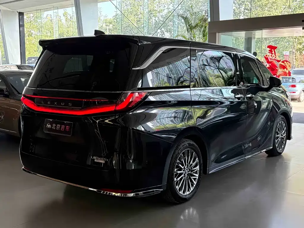 Lexus LM 2026 из CN, фото 9