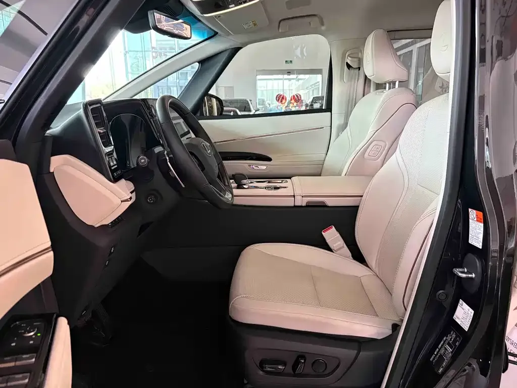 Lexus LM 2026 из CN, фото 10