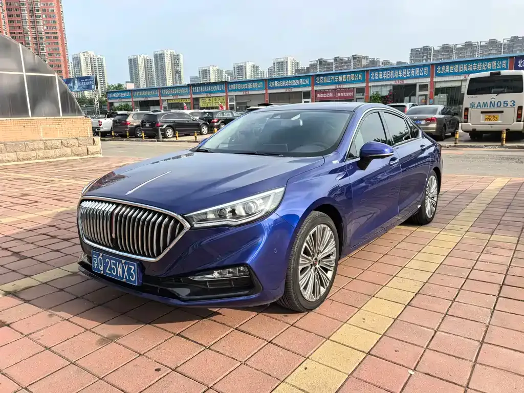 Hongqi H5 — фото 1