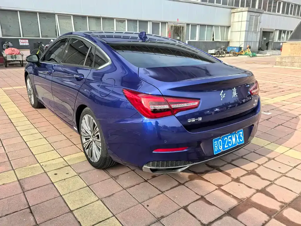 Hongqi H5 — фото 8