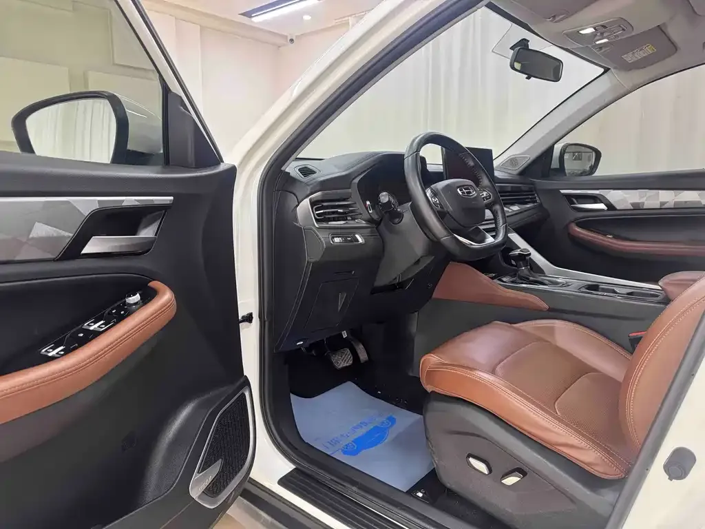Geely Vision X6 — фото 9