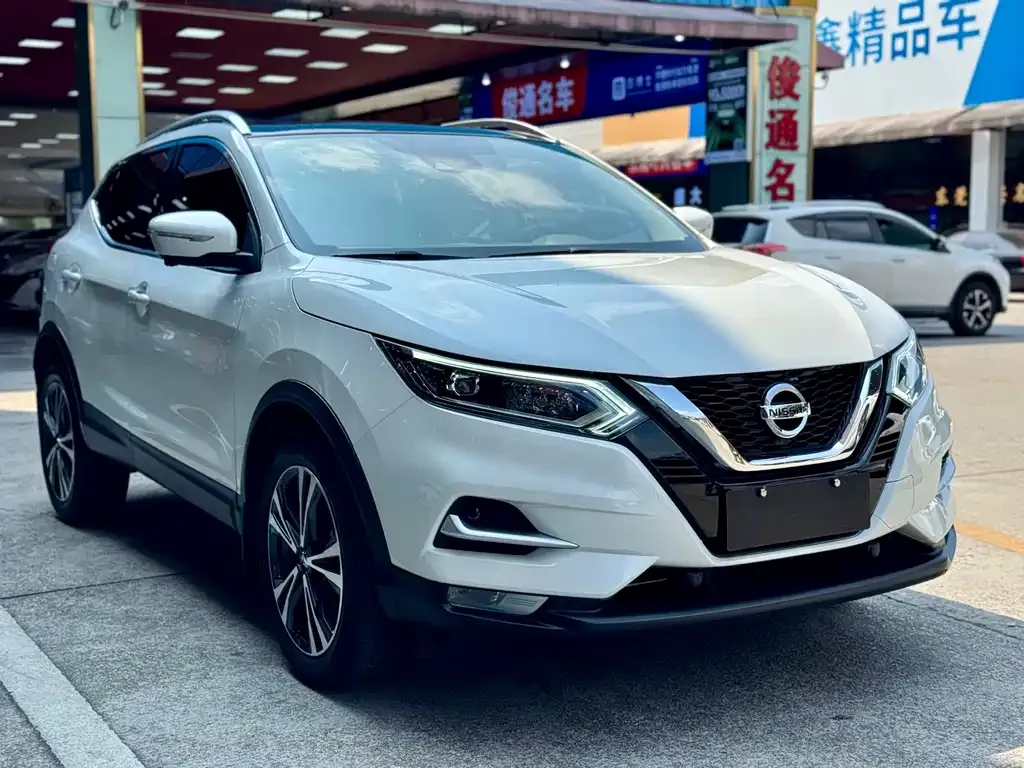Nissan Qashqai — фото 5