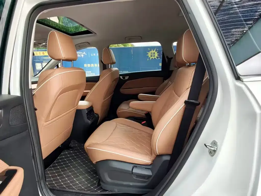 Wuling Jiachen 2022 из CN, фото 3