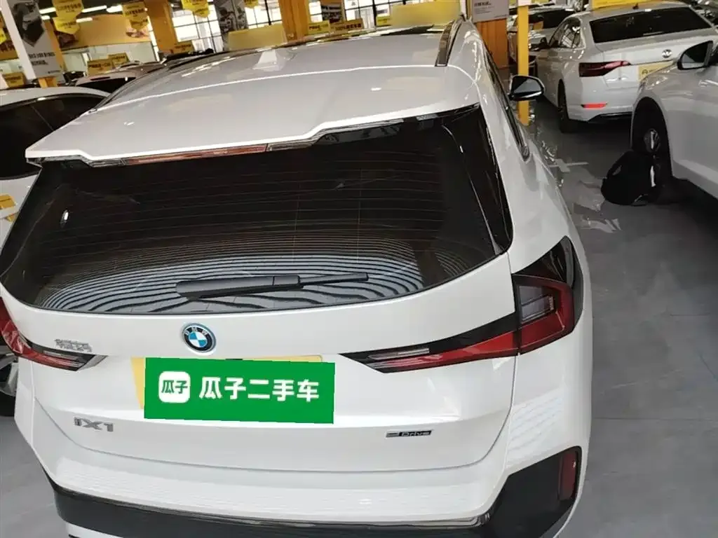 BMW iX1 2024 из CN, фото 4