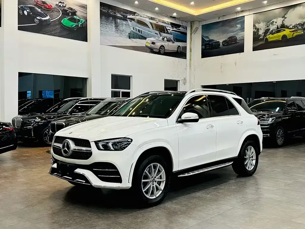 Mercedes-Benz GLE — фото 1