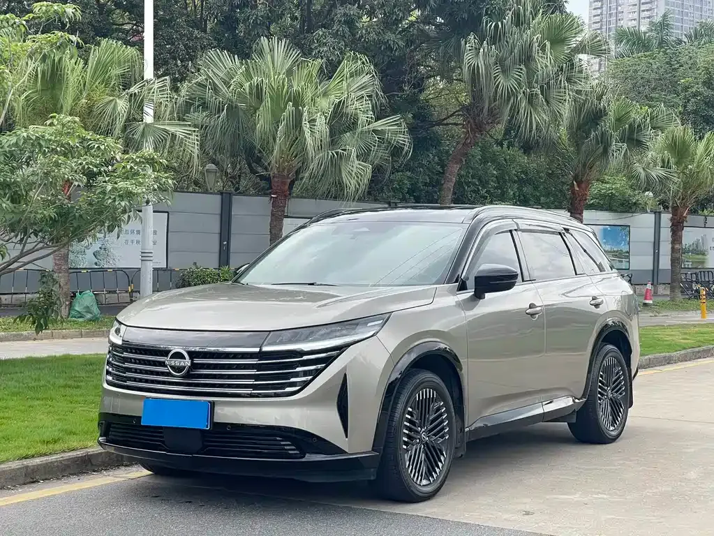 Nissan Teramont