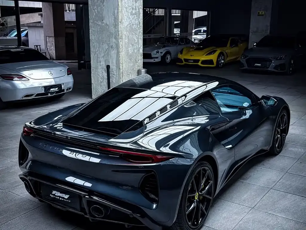 Lotus Emira 2023 из CN, фото 7