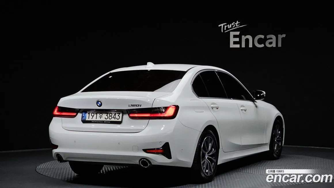 BMW 3-Series 2022 из KR, фото 2