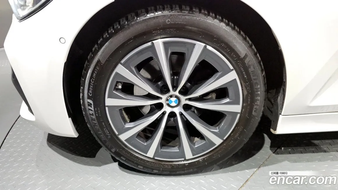 BMW 3-Series 2022 из KR, фото 6