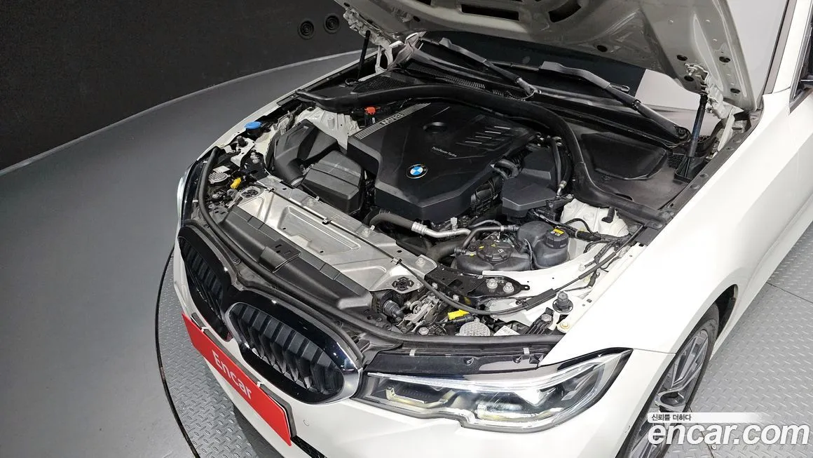 BMW 3-Series 2022 из KR, фото 9