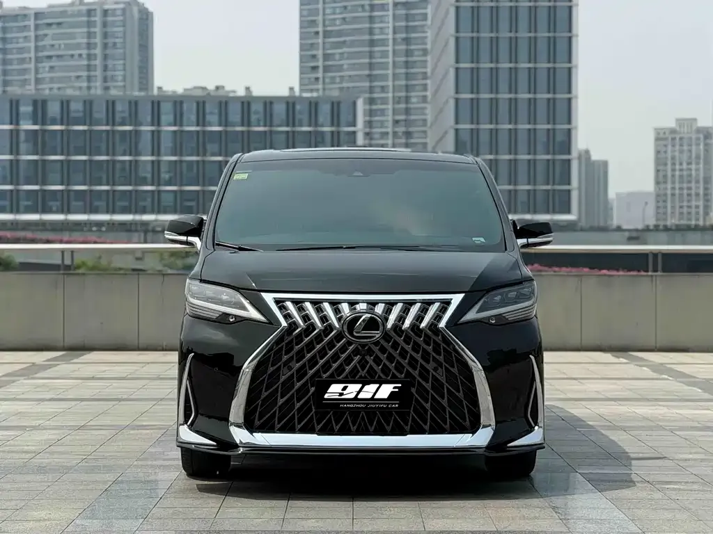 Toyota Vellfire — фото 7