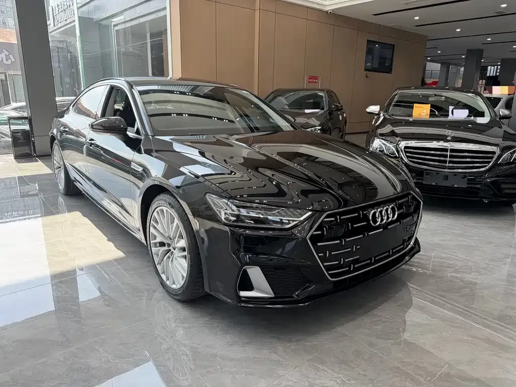 Audi A7L — фото 6