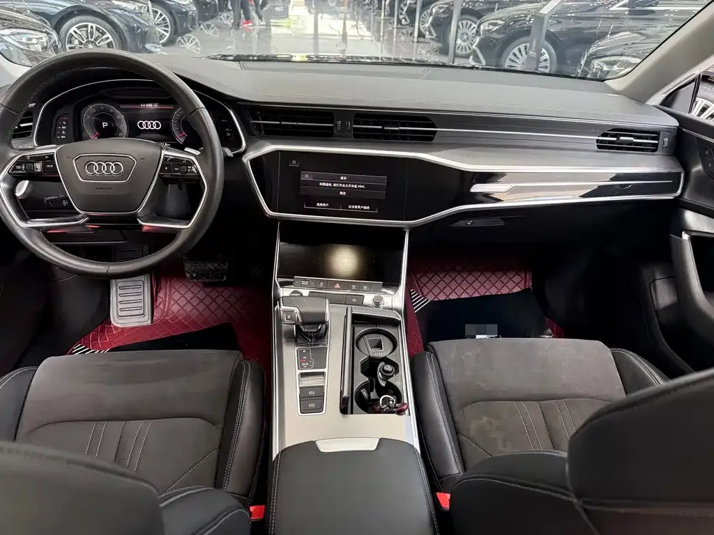 Audi A7L — фото 10