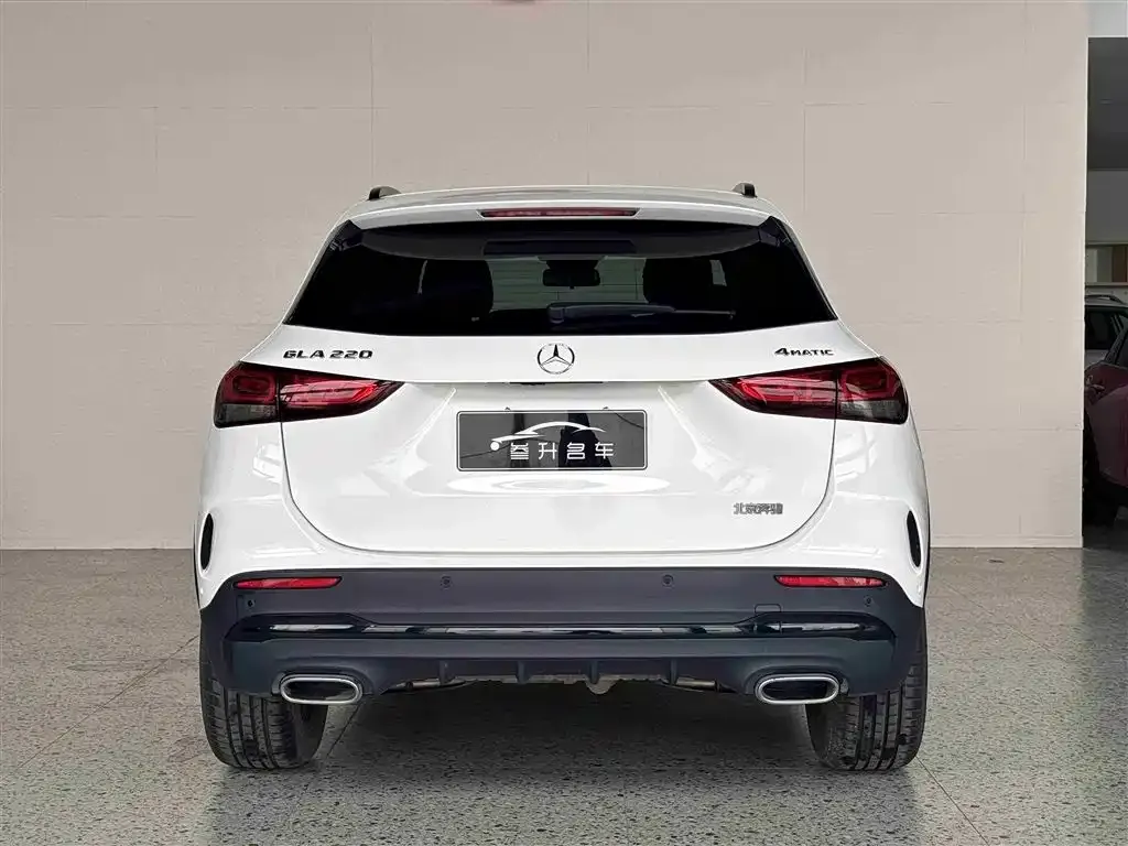 Mercedes-Benz GLA — фото 8