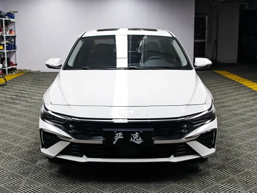 Hyundai Elantra — фото 6