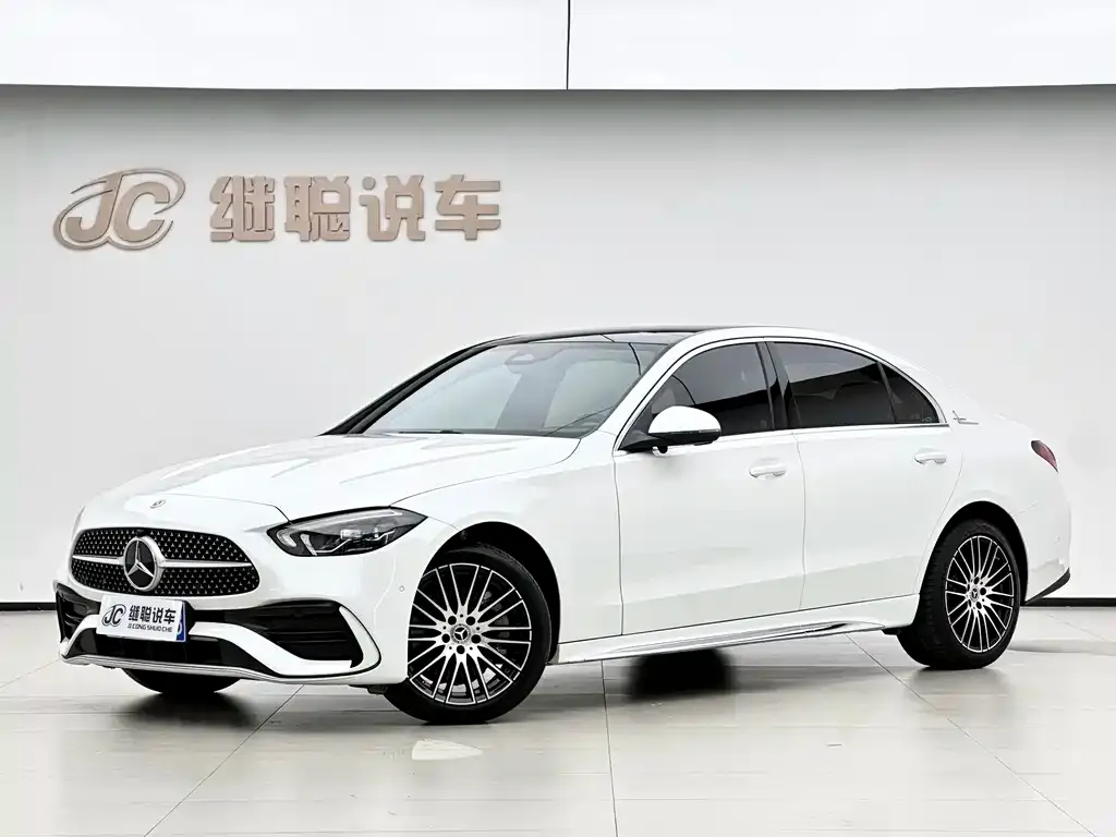 Mercedes-Benz C-Class — фото 1