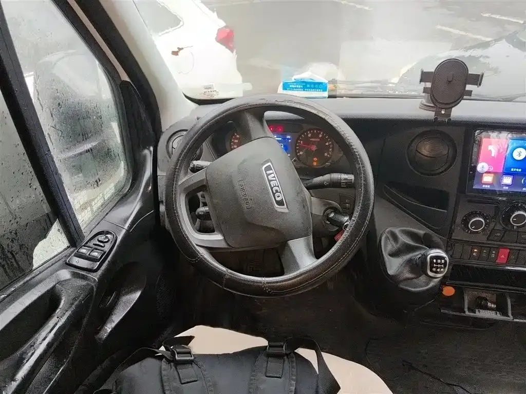 IVECO Ousheng 2021 из CN, фото 10