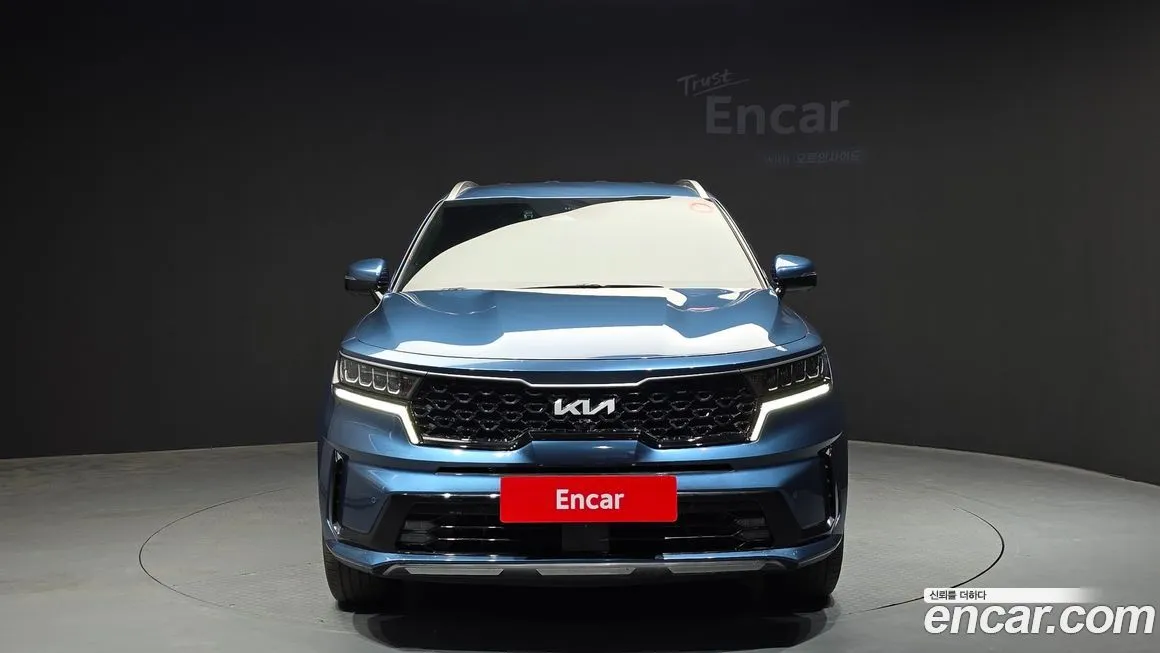 Kia Sorento — фото 7