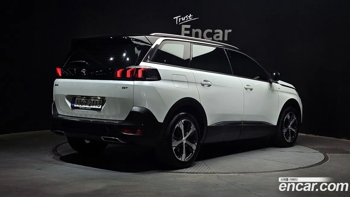 Peugeot 5008 2022 из KR, фото 5
