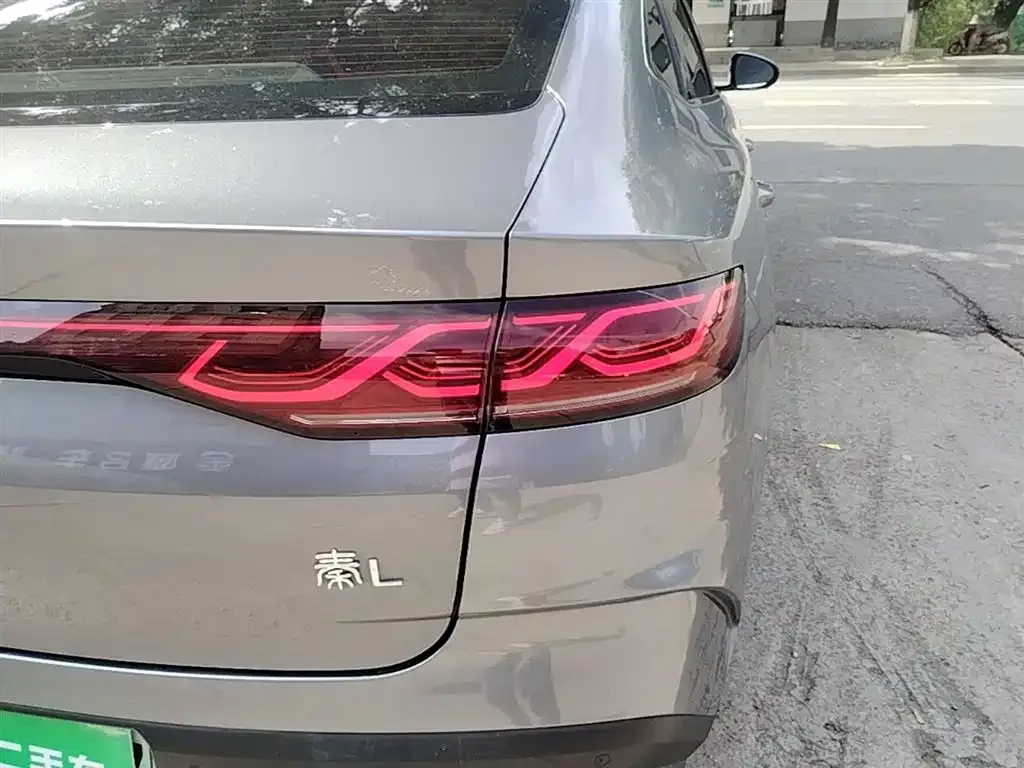 BYD Qin L — фото 6
