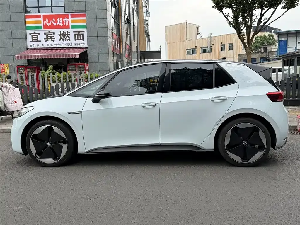 Volkswagen ID.3 2023 из CN, фото 8
