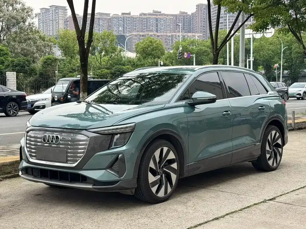 Audi Q5 e-tron