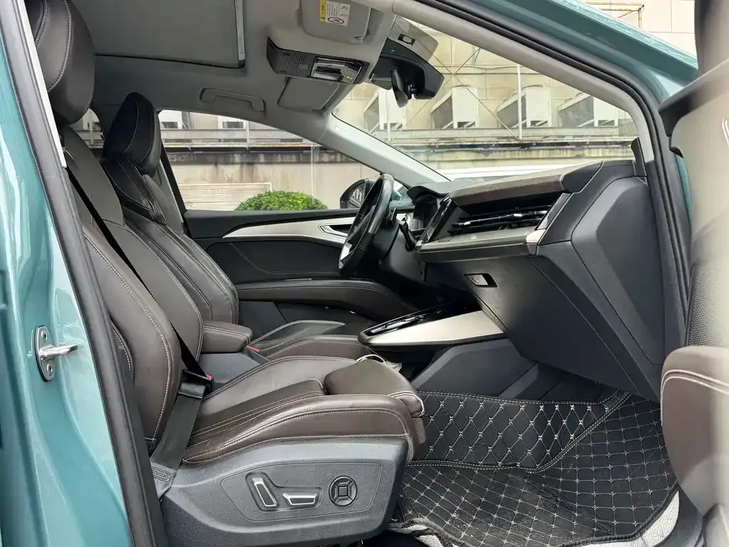 Audi Q5 e-tron 2023 из CN, фото 10