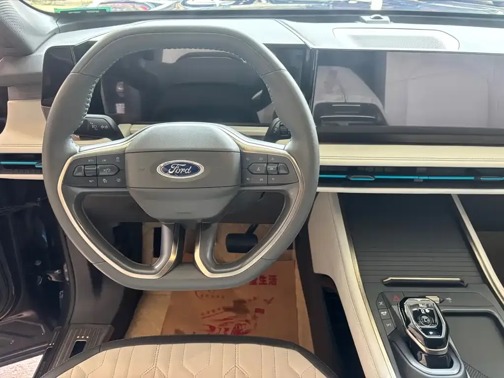 Ford Edge — фото 7