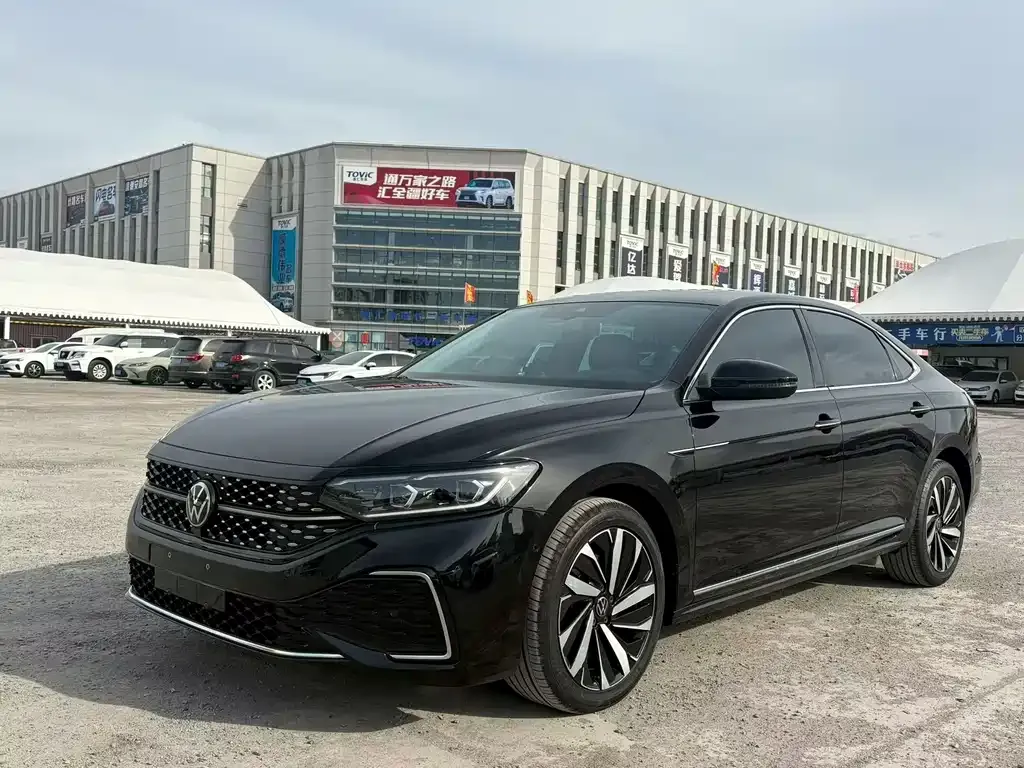 Volkswagen Passat — фото 4