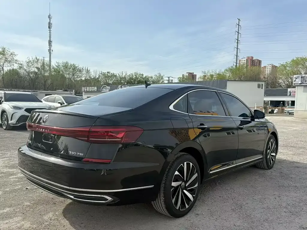 Volkswagen Passat — фото 9
