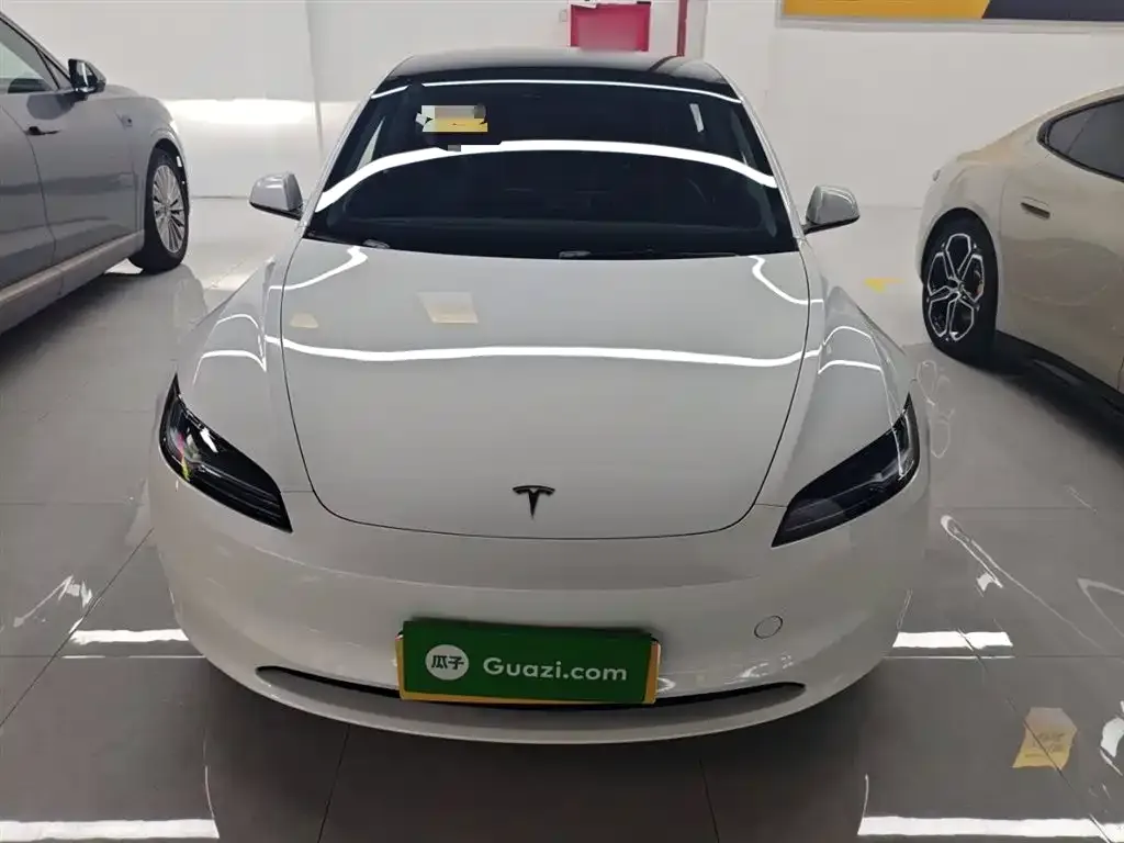 Tesla Model 3 — фото 4