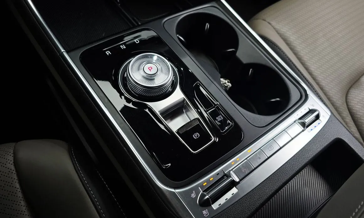 Kia Carnival 2025 из KR, фото 4